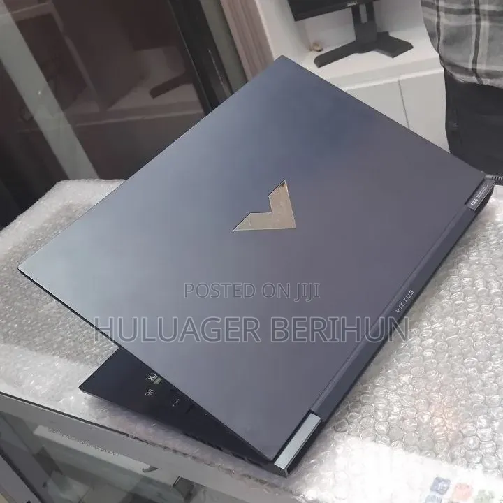 New Laptop HP Victus 16 16GB Intel Core i7 SSD 512GB