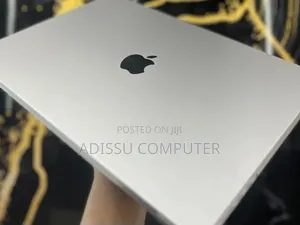New Laptop Apple MacBook Pro 2021 M1 32GB Apple M1 Pro SSD 512GB