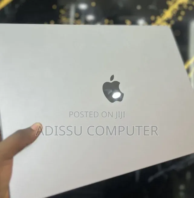 New Laptop Apple MacBook Pro 2021 M1 32GB Apple M1 Pro SSD 512GB