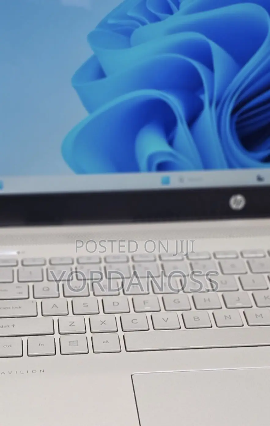 New Laptop HP Pavilion 15 8GB Intel Core i5 SSD 1T