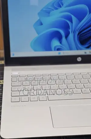 New Laptop HP Pavilion 15 8GB Intel Core i5 SSD 1T