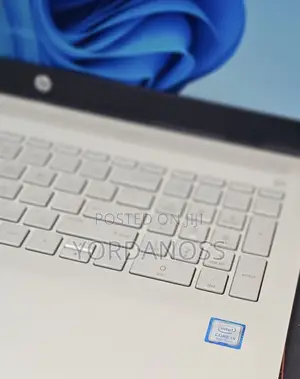 New Laptop HP Pavilion 15 8GB Intel Core i5 SSD 1T