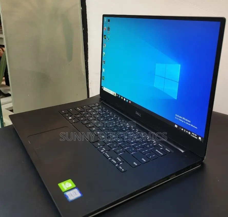 New Laptop Dell XPS 15 9570 16GB Intel Core i7 SSD 512GB