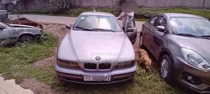 BMW 523i 2001 Silver