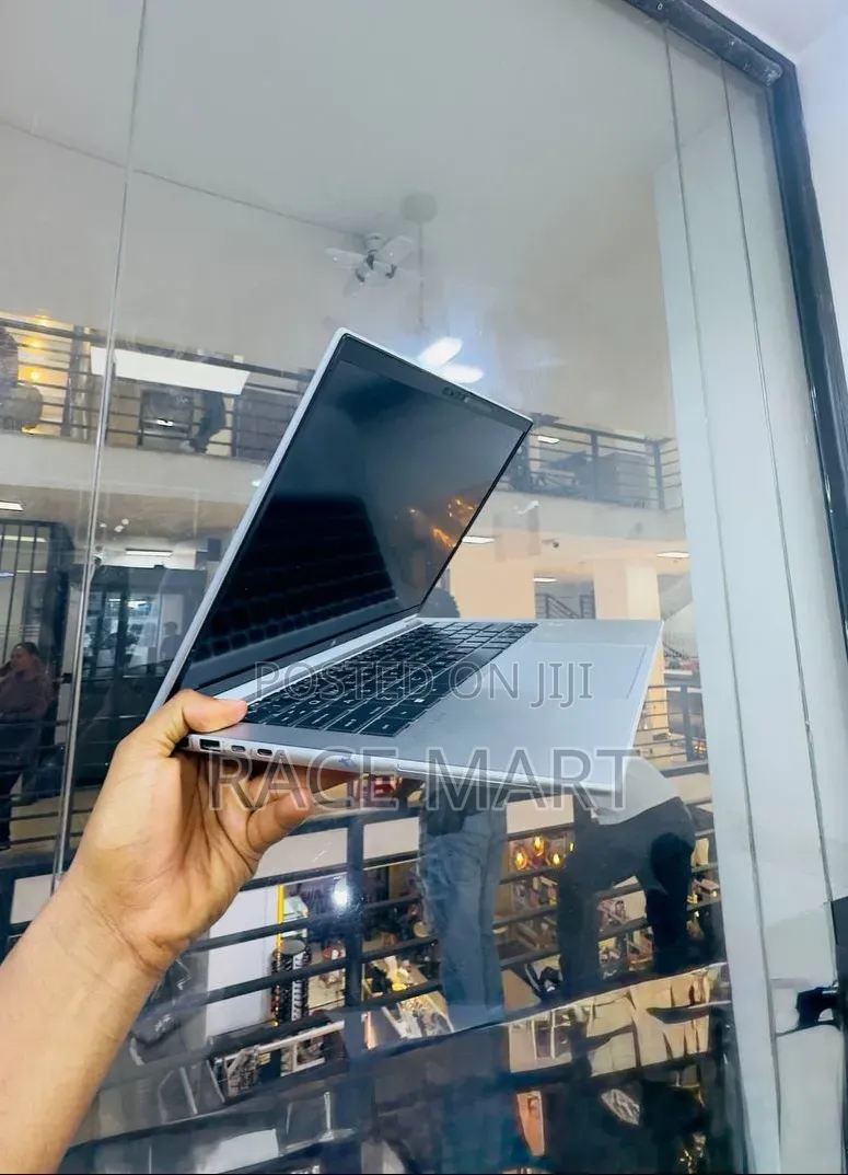 New Laptop HP EliteBook 840 G9 16GB Intel Core i7 SSD 512GB