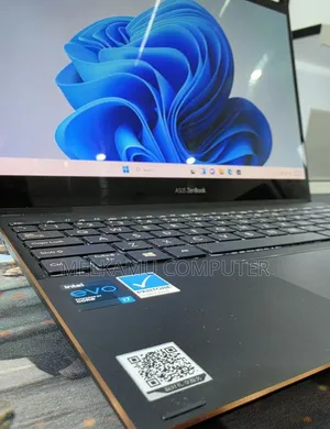 New Laptop Asus Zenbook 14 16GB Intel Core i7 SSD 512GB