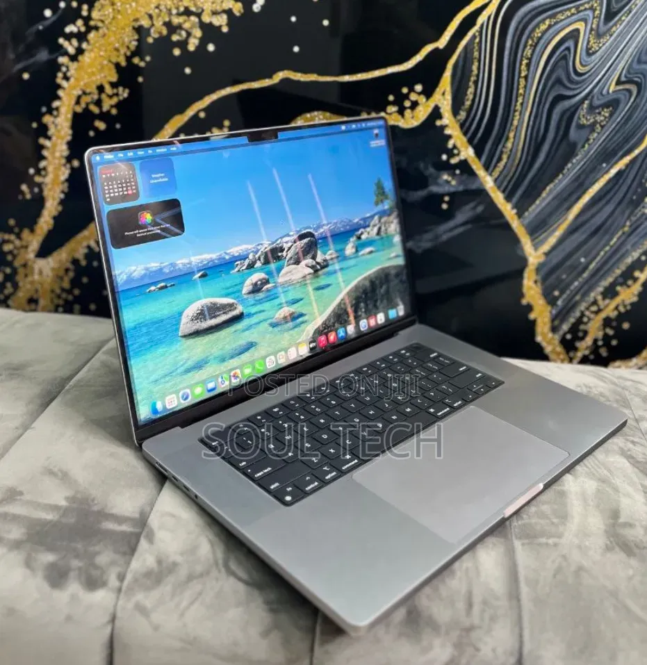 New Apple MacBook Pro 2021 M1 16GB Apple M1 Pro SSHD (Hybrid) 512GB