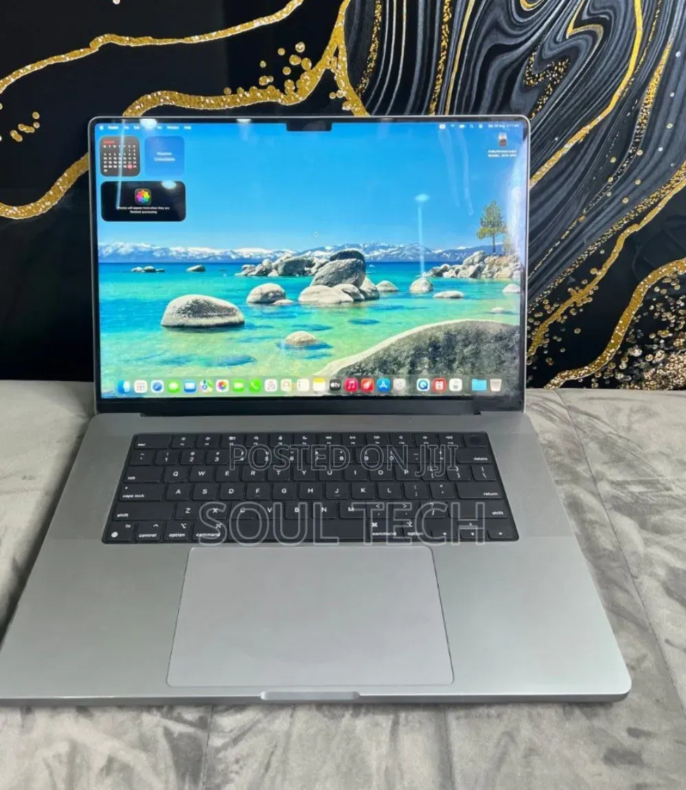 New Apple MacBook Pro 2021 M1 16GB Apple M1 Pro SSHD (Hybrid) 512GB