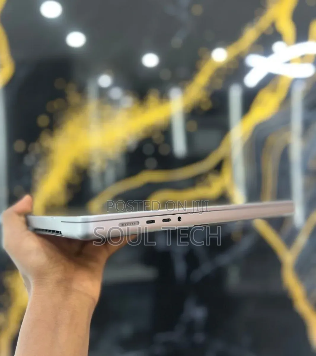 New Laptop Apple MacBook Pro 2021 M1 32GB Apple M1 Pro SSD 512GB