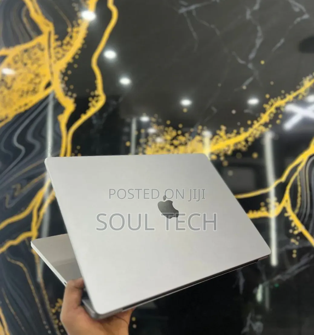 New Laptop Apple MacBook Pro 2021 M1 32GB Apple M1 Pro SSD 512GB