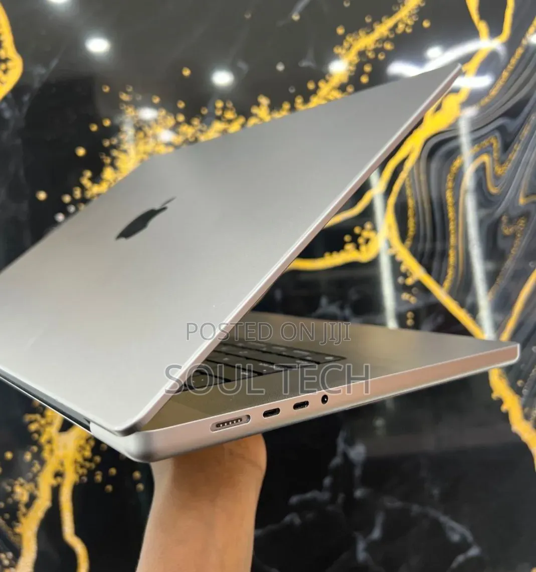 New Laptop Apple MacBook Pro 2021 M1 32GB Apple M1 Pro SSD 512GB
