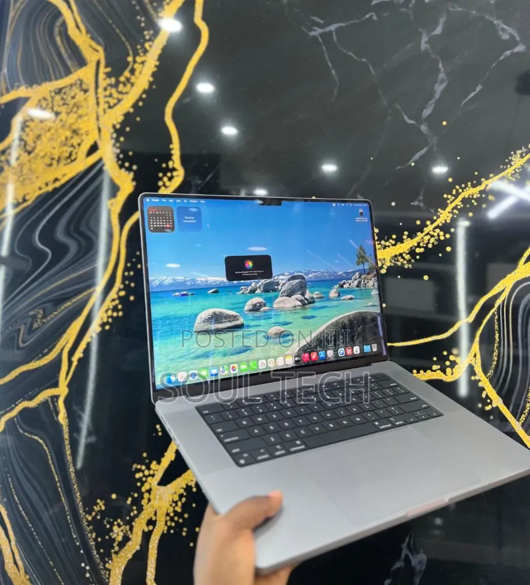 New Laptop Apple MacBook Pro 2021 M1 32GB Apple M1 Pro SSD 512GB