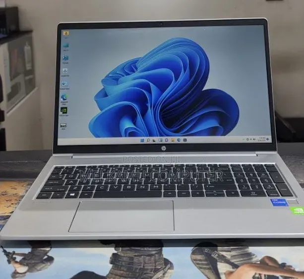 New Laptop HP ProBook 450 G8 16GB Intel Core i7 SSD 512GB
