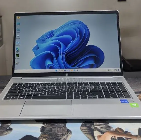 New Laptop HP ProBook 450 G8 16GB Intel Core i7 SSD 512GB