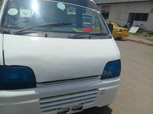 Suzuki 250 2003 White