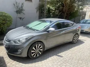 Hyundai Avante 2015 Gray