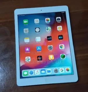 New Apple iPad Air 64 GB
