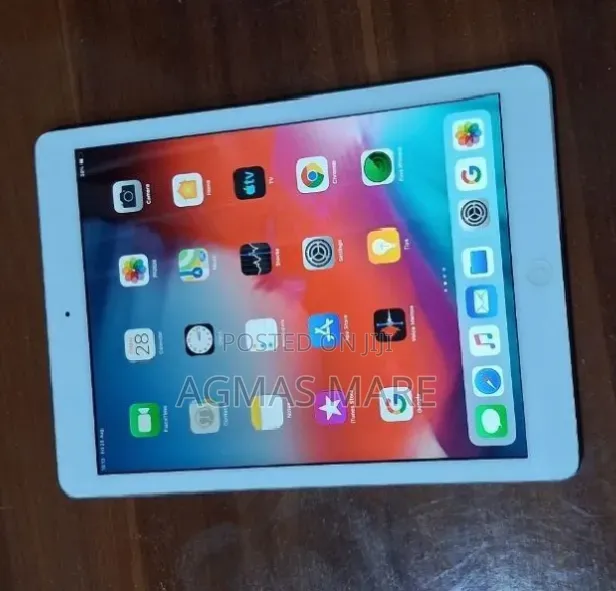 New Apple iPad Air 64 GB