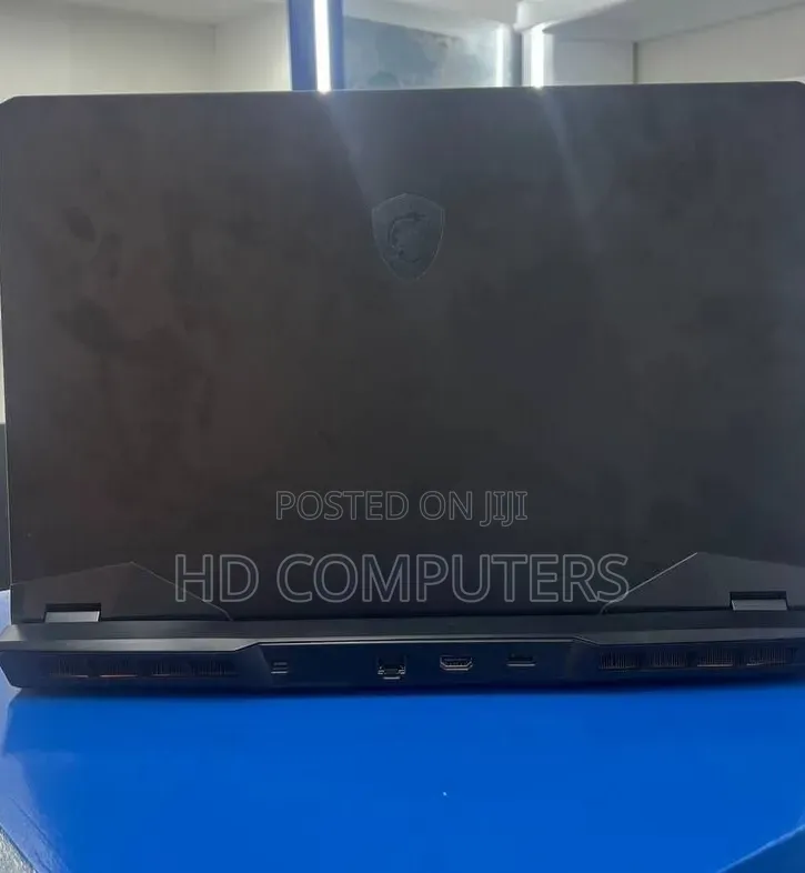 New Laptop MSI GP75 Leopard 16GB Intel Core i7 SSD 1T