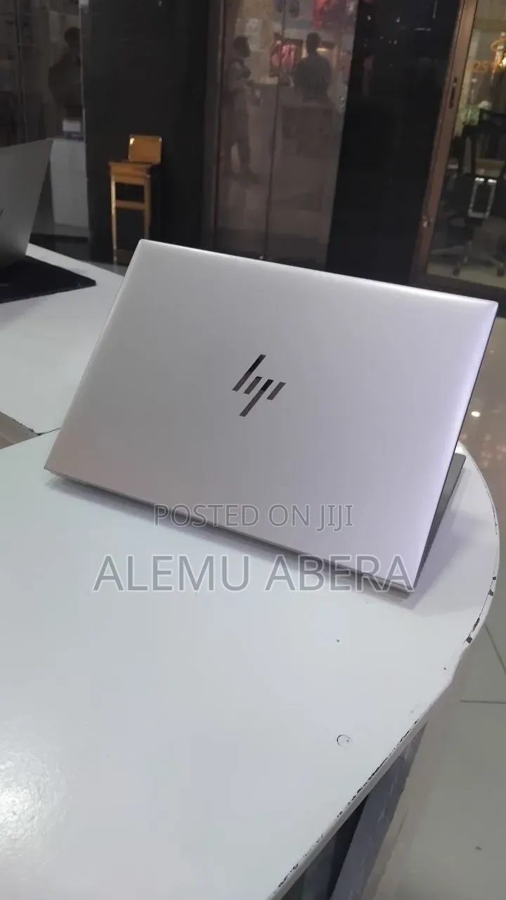 New Laptop HP EliteBook 840 G10 16GB Intel Core i7 SSD 512GB