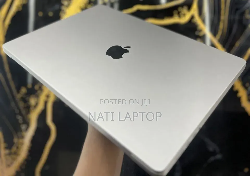 New Laptop Apple MacBook Pro 2021 M1 32GB Apple M1 Pro SSD 512GB
