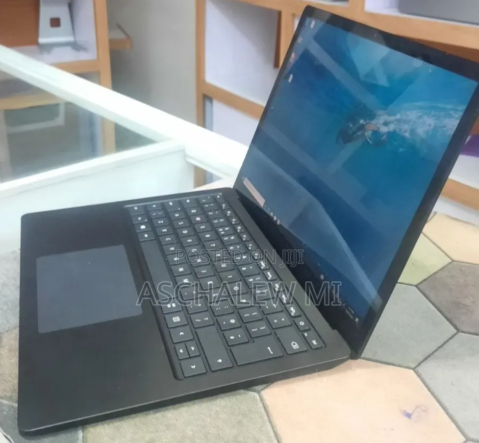 New Laptop Microsoft Surface Laptop 4 16GB Intel Core i7 SSD 512GB