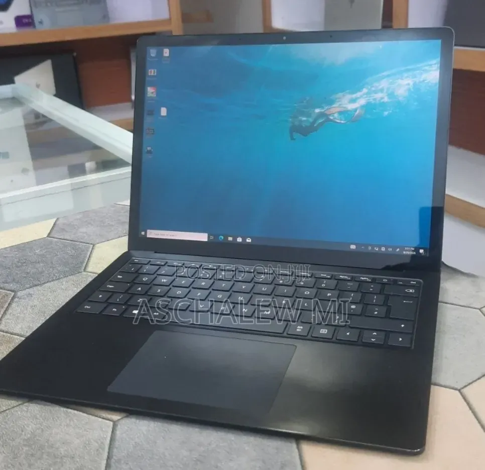 New Laptop Microsoft Surface Laptop 4 16GB Intel Core i7 SSD 512GB