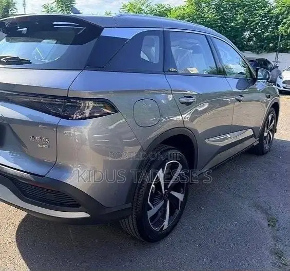 BYD Seal 05 DM-i DM-i 210KM Premium 2026 Silver