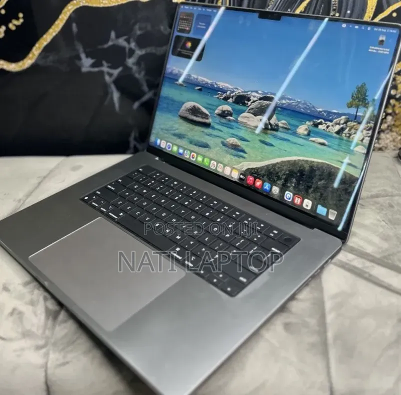 New Laptop Apple MacBook Pro 2021 M1 16GB Apple M1 Pro SSD 512GB