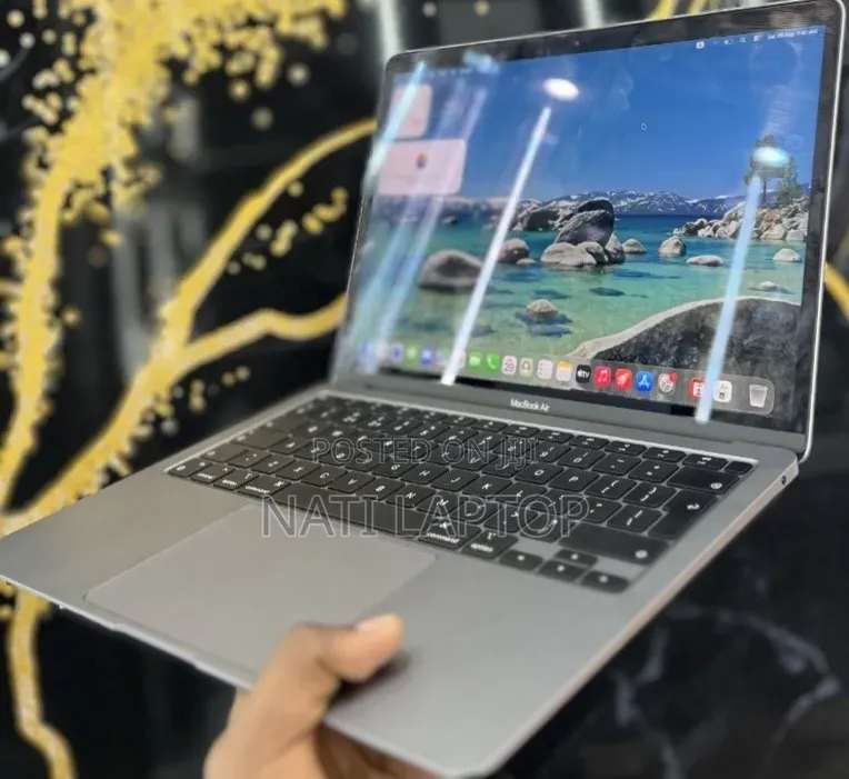 New Laptop Apple MacBook Air 2020 M1 16GB Apple M1 SSD 256GB