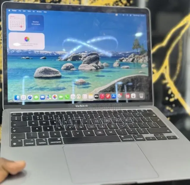 New Laptop Apple MacBook Air 2020 M1 16GB Apple M1 SSD 256GB