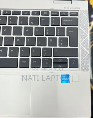 New Laptop HP EliteBook 830 G8 16GB Intel Core i5 SSD 512GB