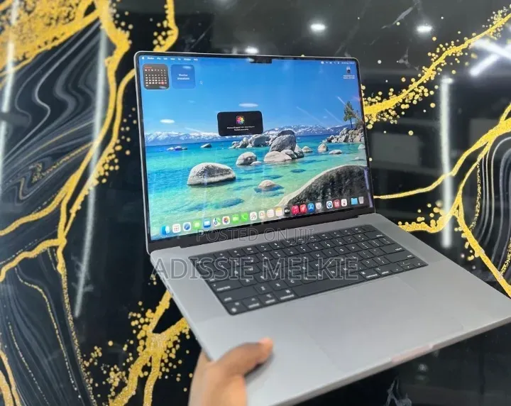 New Laptop Apple MacBook Pro 2021 M1 32GB Apple M1 Pro SSD 512GB