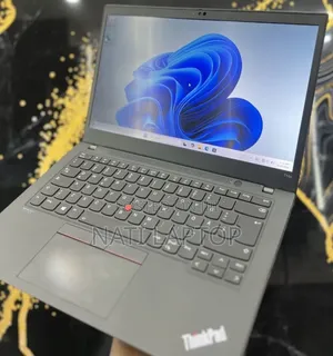 New Laptop Lenovo ThinkPad T14s Gen 2 16GB Intel Core i7 SSD 512GB