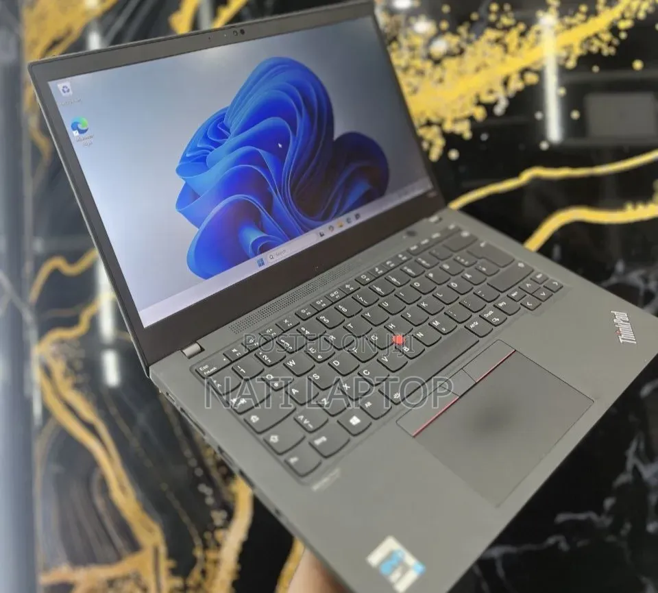 New Laptop Lenovo ThinkPad T14s Gen 2 16GB Intel Core i7 SSD 512GB