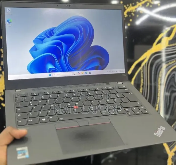 New Laptop Lenovo ThinkPad T14s Gen 2 16GB Intel Core i7 SSD 512GB