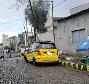 Car 2018 Yellow