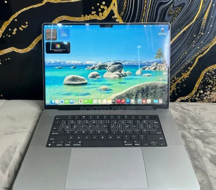 New Laptop Apple MacBook Pro 2021 M1 16GB Apple M1 Pro SSD 512GB