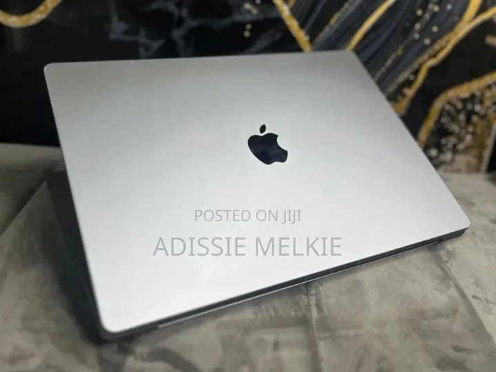 New Laptop Apple MacBook Pro 2021 M1 16GB Apple M1 Pro SSD 512GB