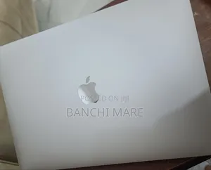 New Laptop Apple MacBook Pro 2021 M1 16GB Apple M1 Pro SSD 256GB