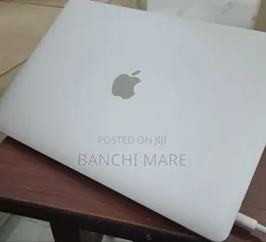 New Laptop Apple MacBook Pro 2021 M1 16GB Apple M1 Pro SSD 256GB
