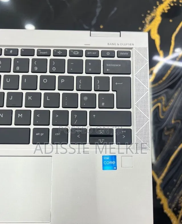 New Laptop HP EliteBook 830 G8 16GB Intel Core i5 SSD 512GB