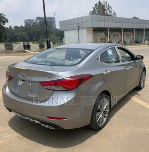 Hyundai Avante 2015 Silver