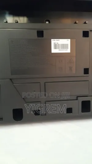 Yamaha PSR E-483