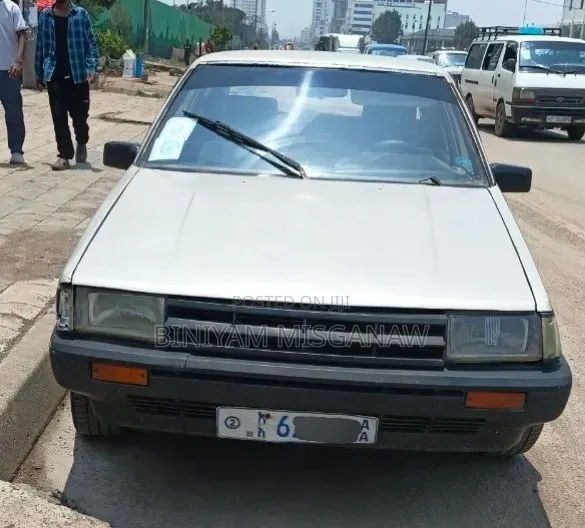 Toyota Corolla 1987 Gold