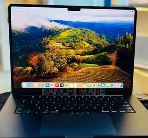 New Laptop Apple MacBook Air 2024 M3 8GB Apple M3 SSD 256GB