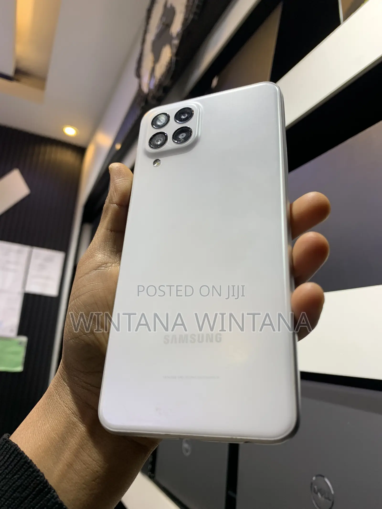 New Samsung Galaxy M33 5G 128 GB White