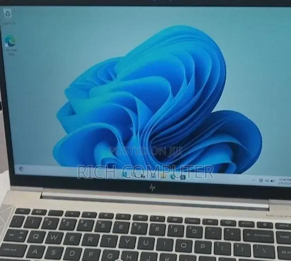 New Laptop HP EliteBook 840 G8 8GB Intel Core i5 SSD 512GB