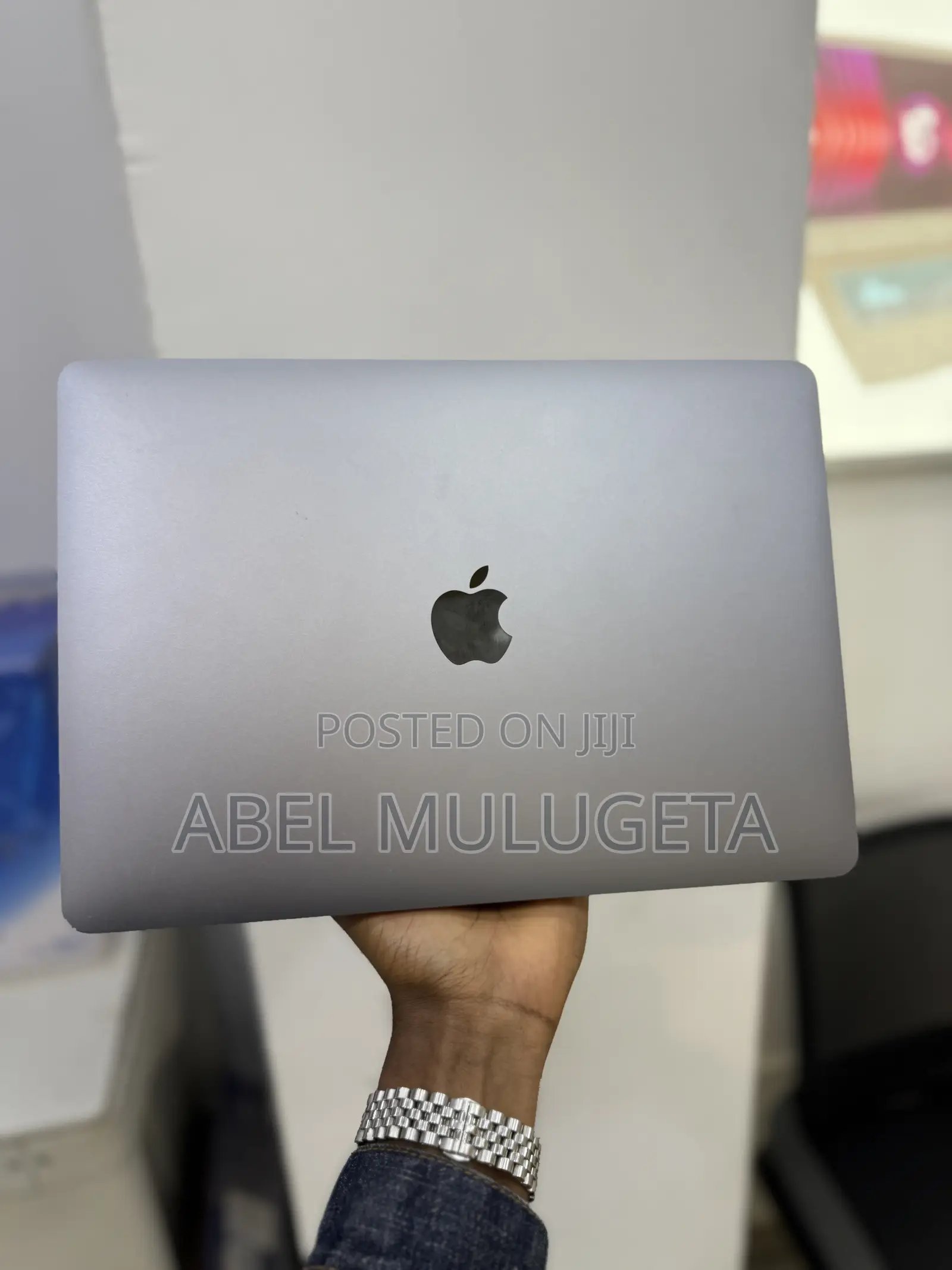 Laptop Apple MacBook Pro 2020 8GB Intel Core i5 SSD 256GB