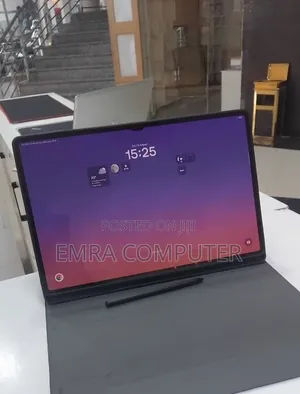 New Laptop Samsung Galaxy Book4 12GB SSD 256GB